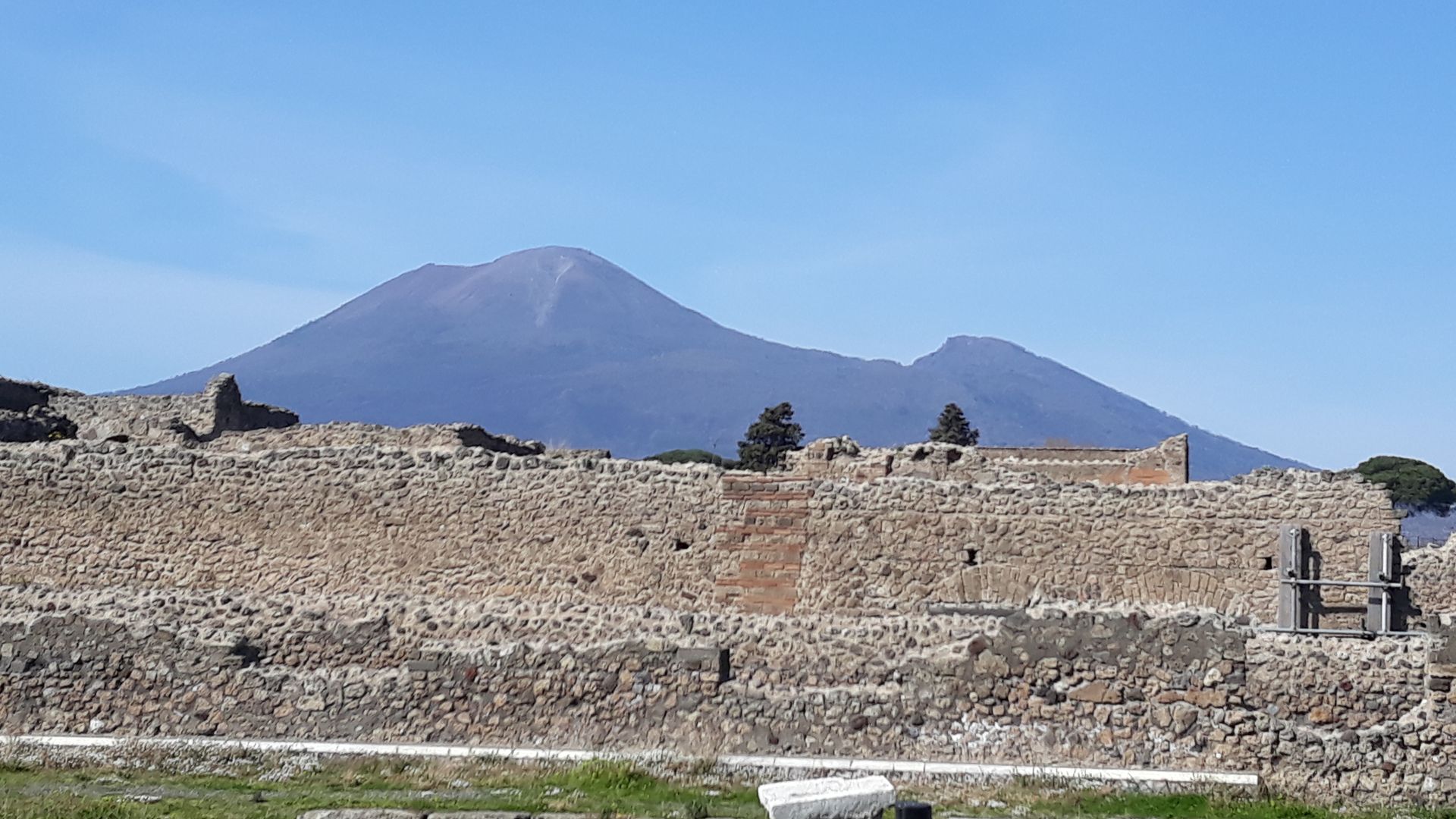Pompeii: Skip The Line Ticket + Guided Tour
