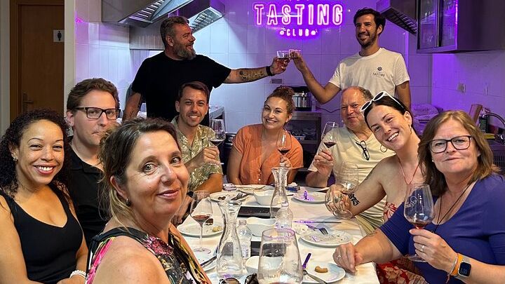 Alicante: Wine Tasting and Tapas Experience