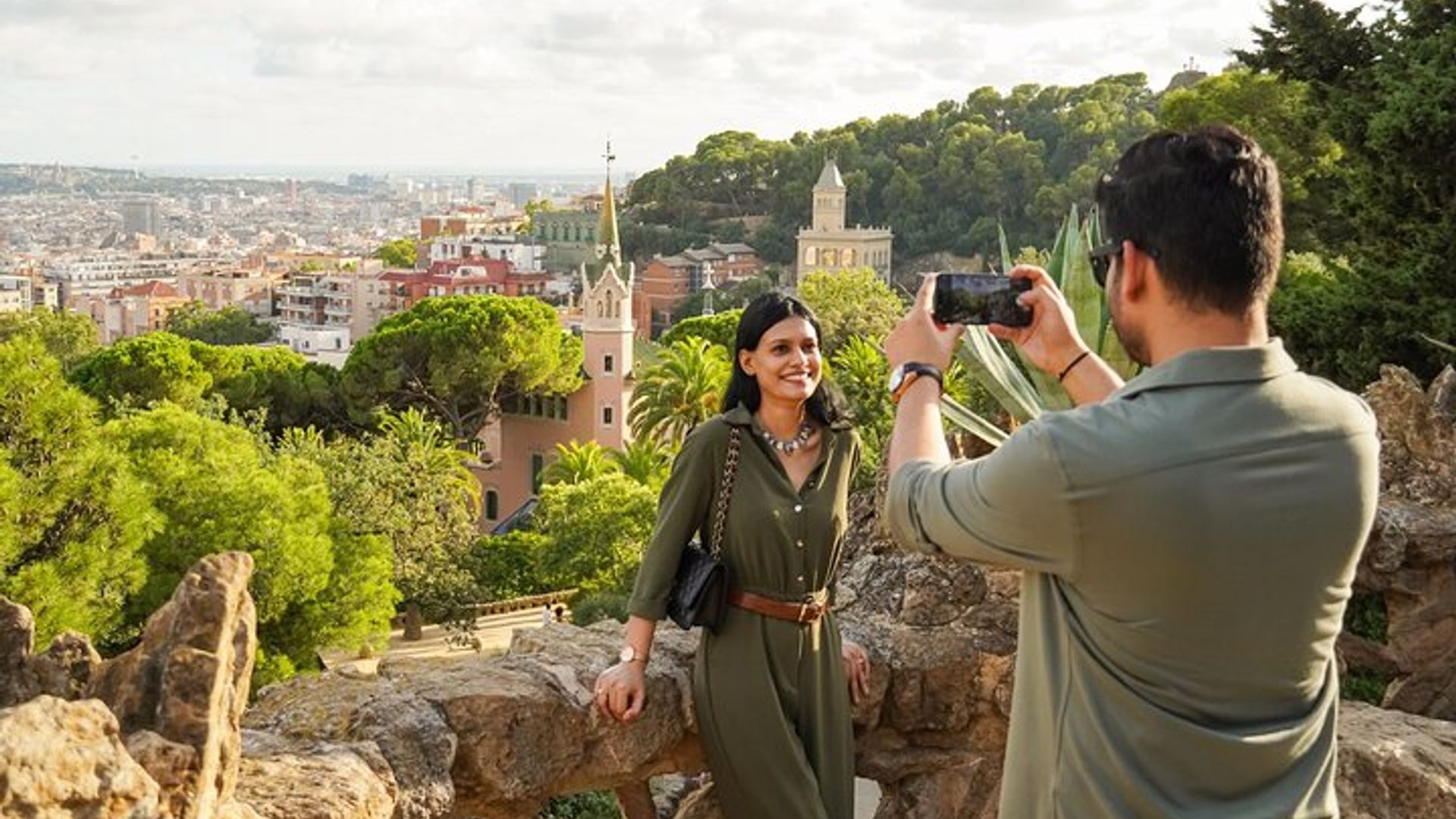 Tour Guidato di Park Güell con Biglietti Salta Fila