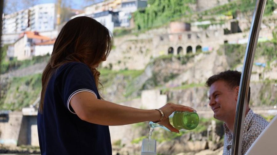 Porto Private Douro River Bridge Cruise With Wine and Snacks