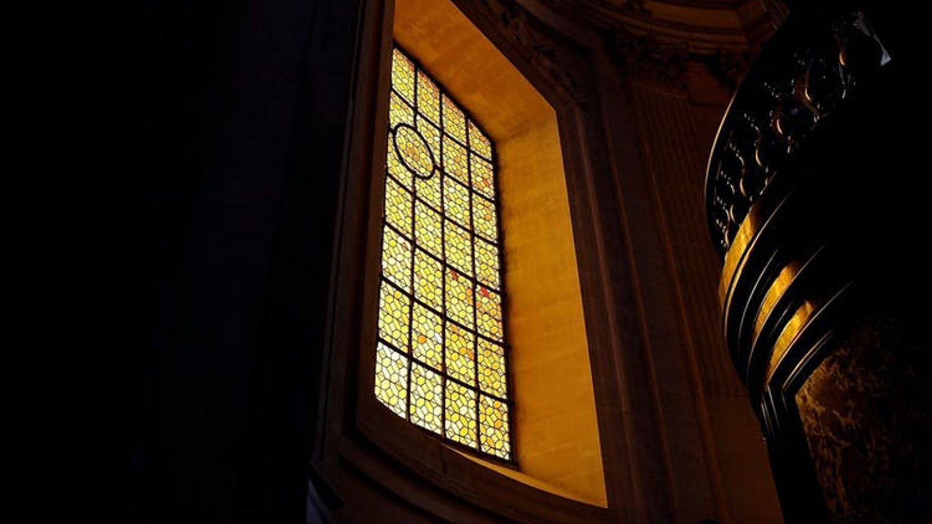 Les Invalides and Army Museum priority tickets with audio tour on mobile app