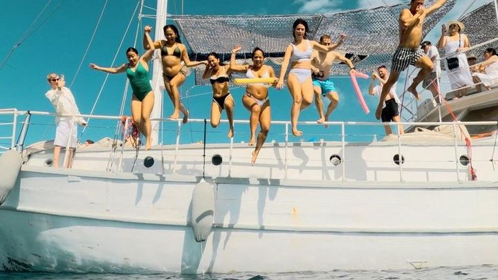 Rhodes Day Cruise with Buffet Lunch, Open Bar, and Snorkeling