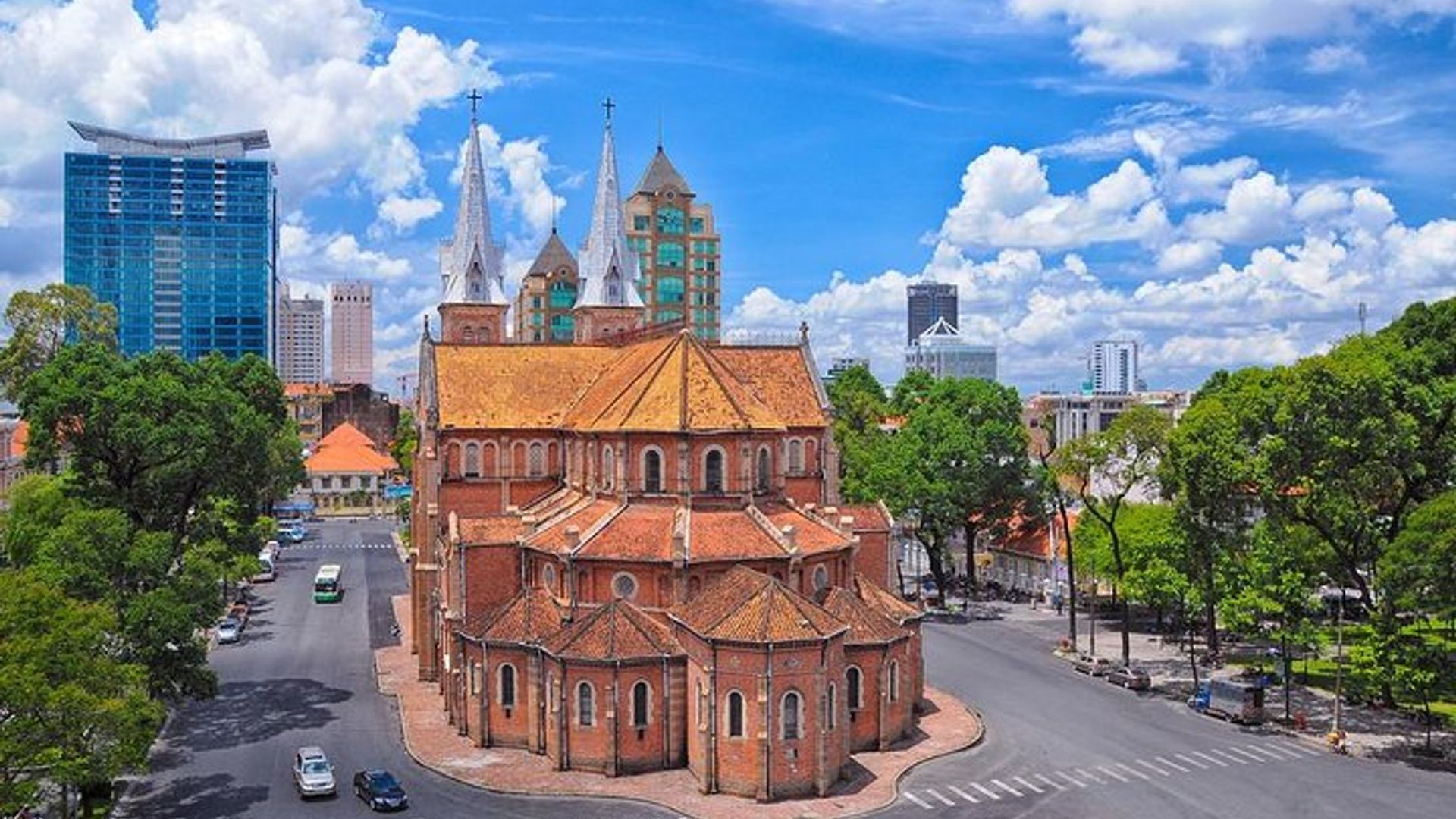 Journée complète de visite d’Hô-Chi-Minh-Ville et excursion culinaire en soirée