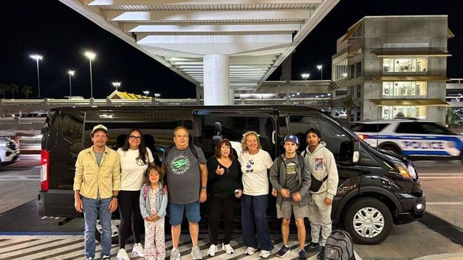 Orlando Airport Private Transfer Van for Up to 14 Passengers