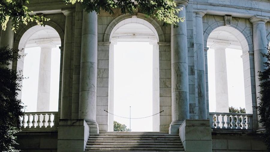 Arlington Cemetery & Changing of the Guard Private Guided Tour