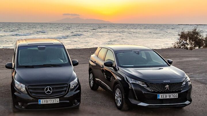 Santorini Private Transfer to/from Airport or Port with Wi-Fi