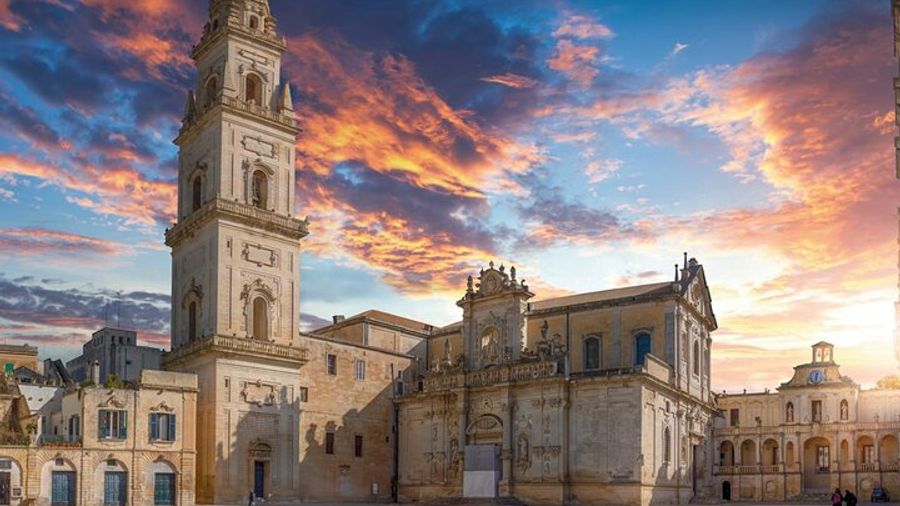 Lecce Walking Tour with Audio and Written Guide by a Local