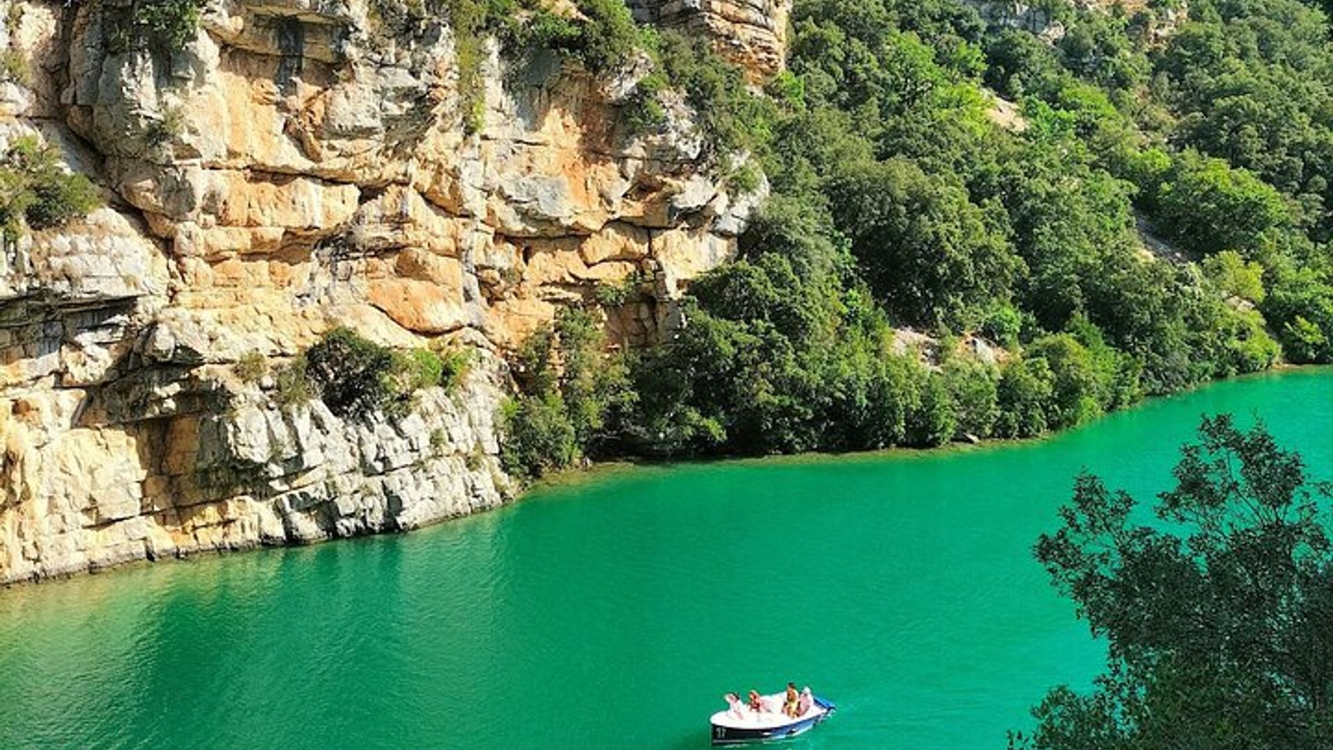 Gorges du Verdon : lavandes, pique-nique en bateau dans le canyon et villages