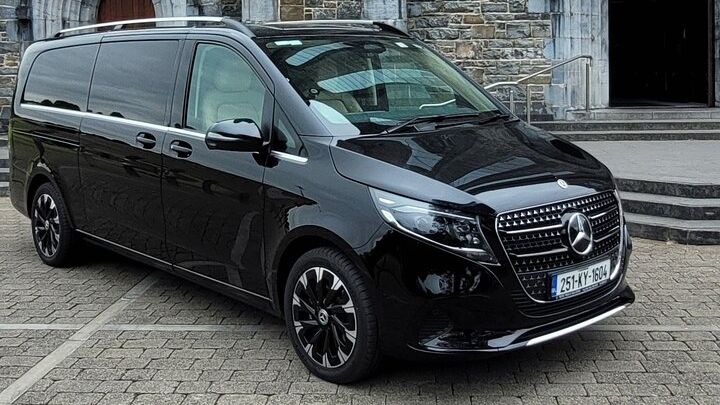 Private Driver Guide Chauffeur Tours of Ireland