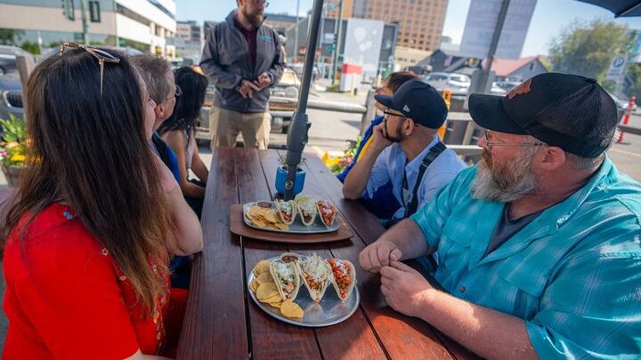 Anchorage: Small-Group Food and Sightseeing City Tour