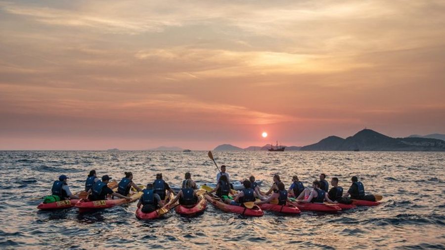 Dubrovnik: Sunset Kayaking & Snorkeling with water &wine