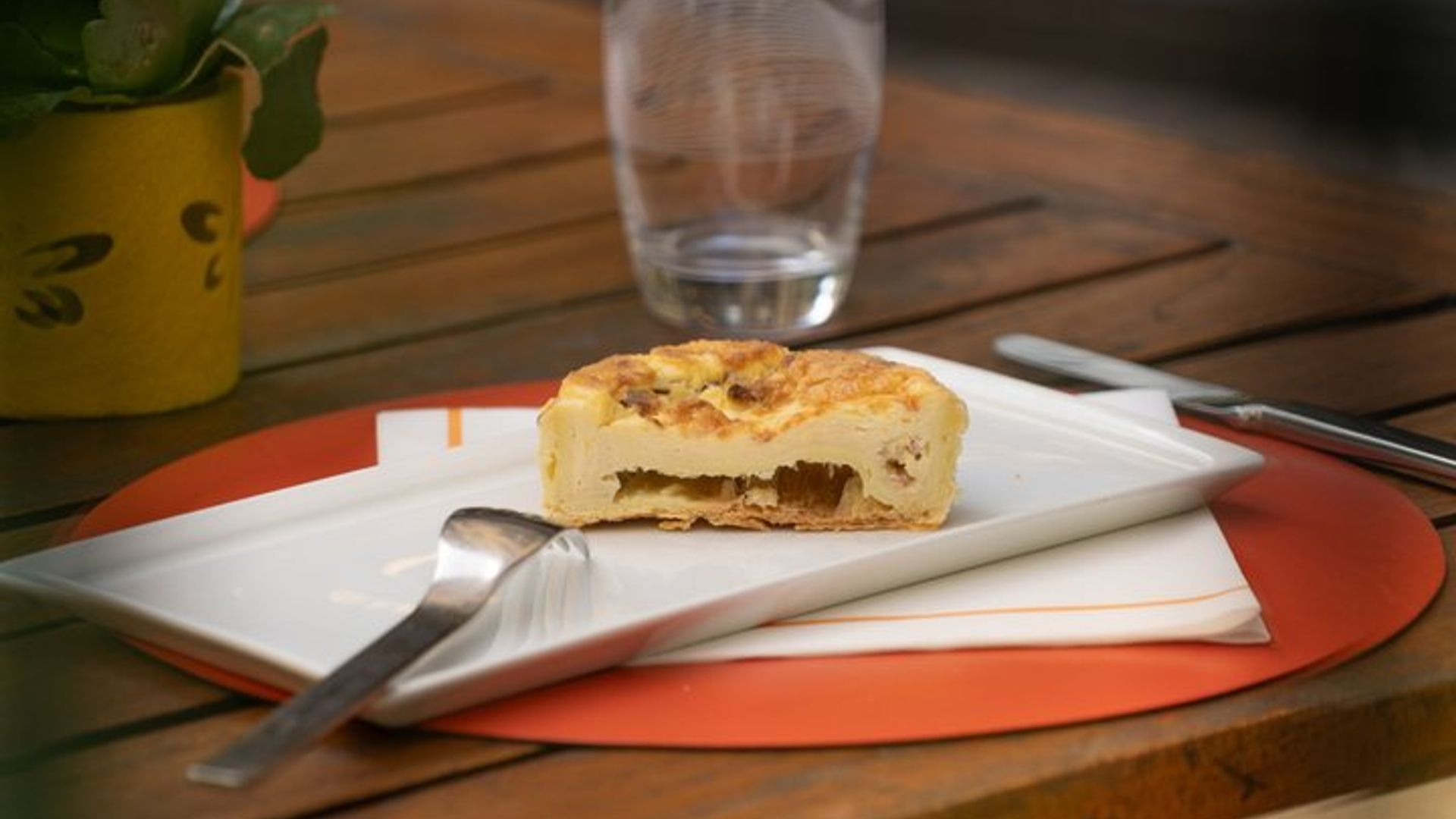 Luxembourg Small-Group Food-Focused Walking Tour