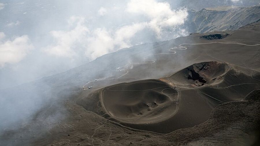 30 minutes Etna volcano private helicopter tour from Fiumefreddo