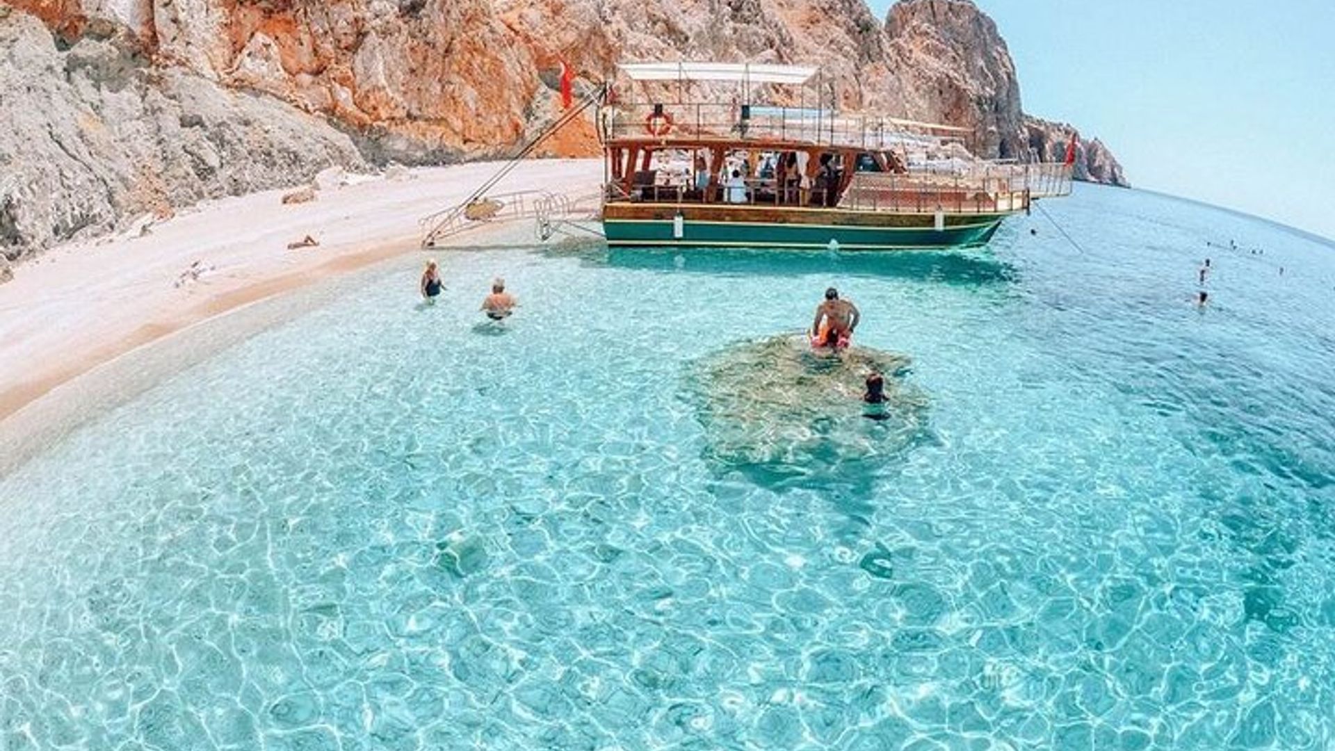 Suluada Boat Tour with BBQ Lunch & Roundtrip Transfer from Belek