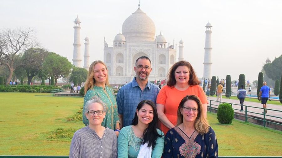 Taj Mahal Sunrise Tour with Skip-the-Line Entry and Private Guide