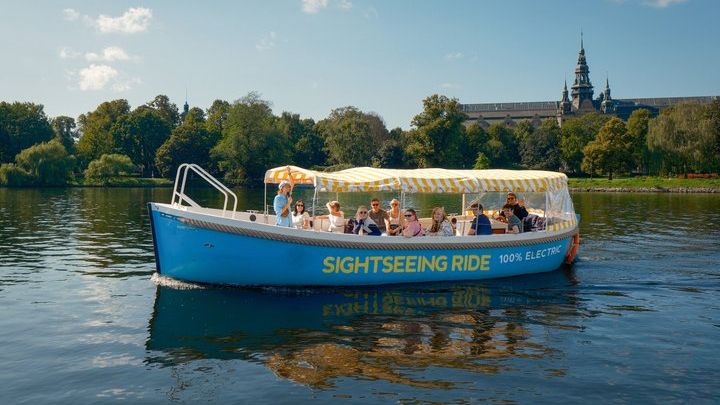 Short Stockholm Sightseeing Ride on Electric Boat