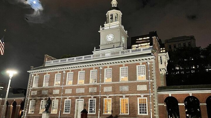 Philadelphia Dark History Night Tour for Adults