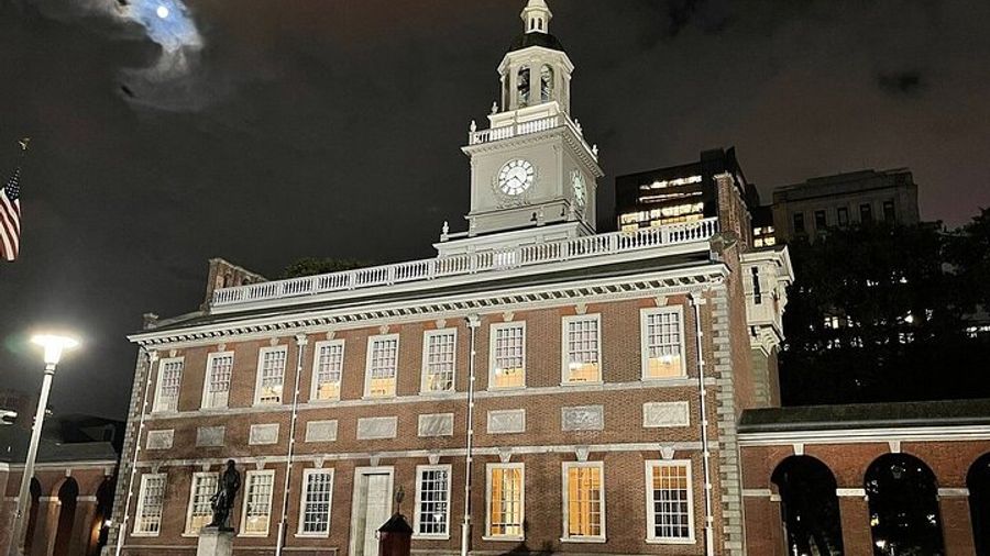 Philadelphia Dark History Night Tour for Adults