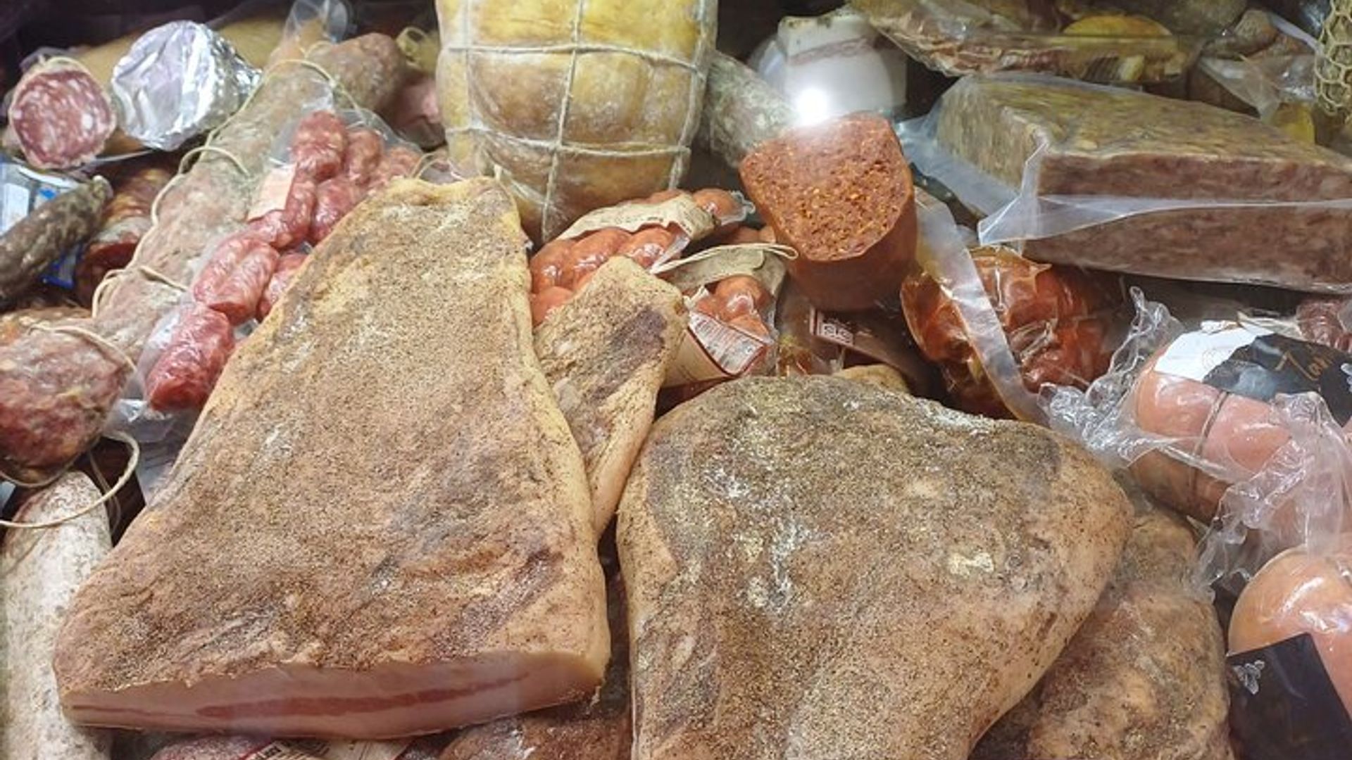 Modena walking food tour with a local
