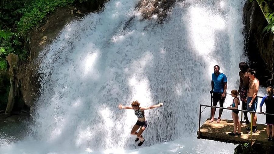 Blue Hole, Dunn's River Falls Full-Day Tour from Montego Bay