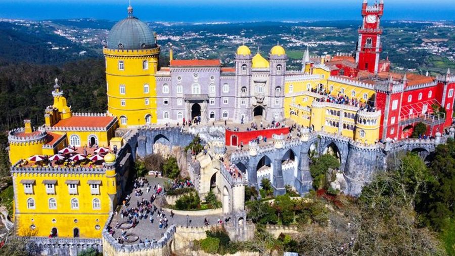 Lisbon to Sintra Small-Group Tour With Entrance Tickets