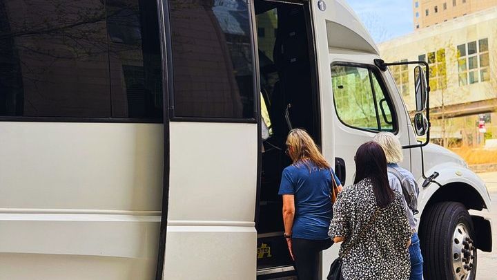 New York Highlights Half-Day Bus Tour With Photo Stops