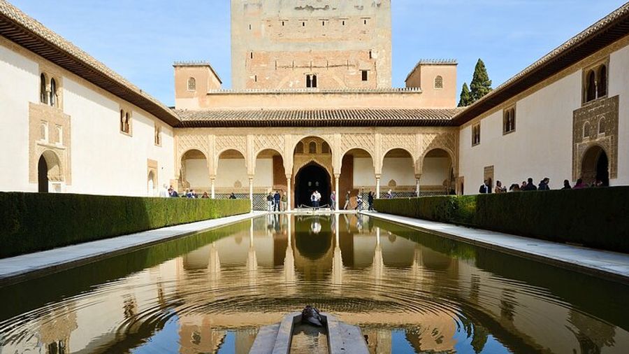 Nerja Small-Group Alhambra, Albayzin Guided Tour With Tickets