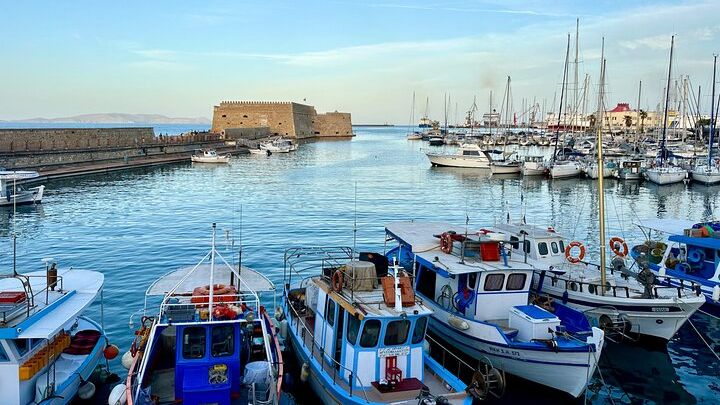 Crete Cave, Heraklion, and Knossos Private Tour