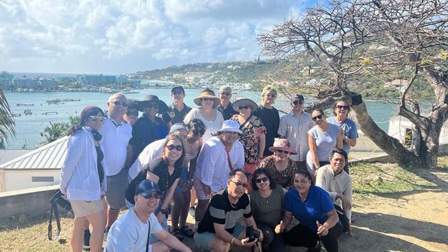 St. Martin Two Islands Tour with Port Transfers and Beach Time