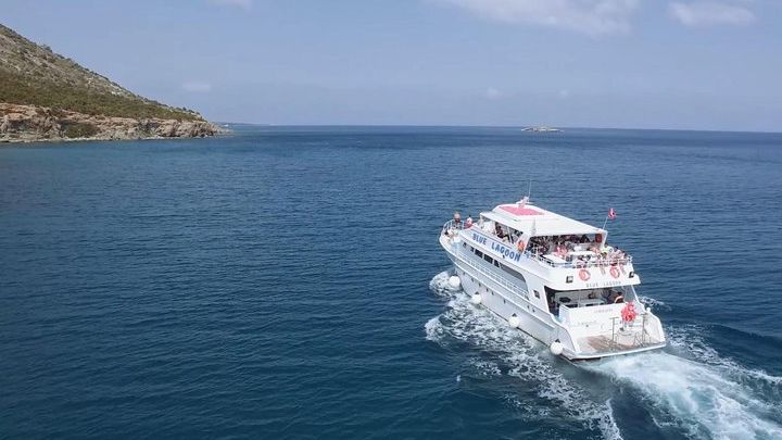 Akamas Peninsula Tour from Paphos: 4x4 Safari and Boat Cruise