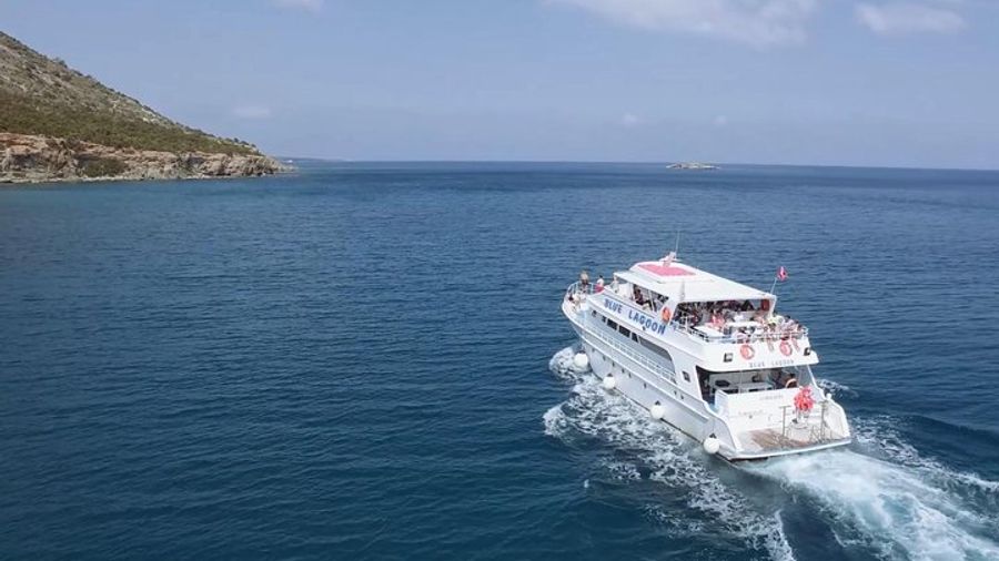Akamas Peninsula Tour from Paphos: 4x4 Safari and Boat Cruise