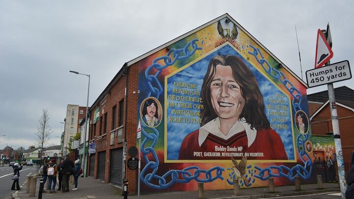 Belfast Private Black Taxi Tour