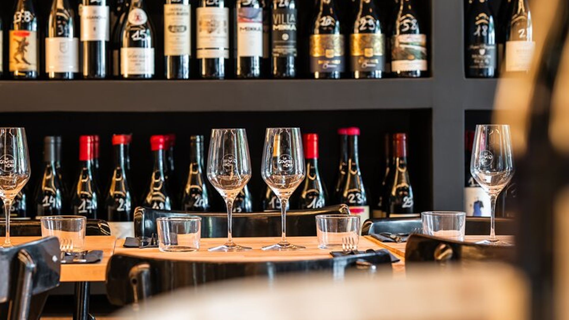 Paris Private Wine Tasting Experience With Snacks