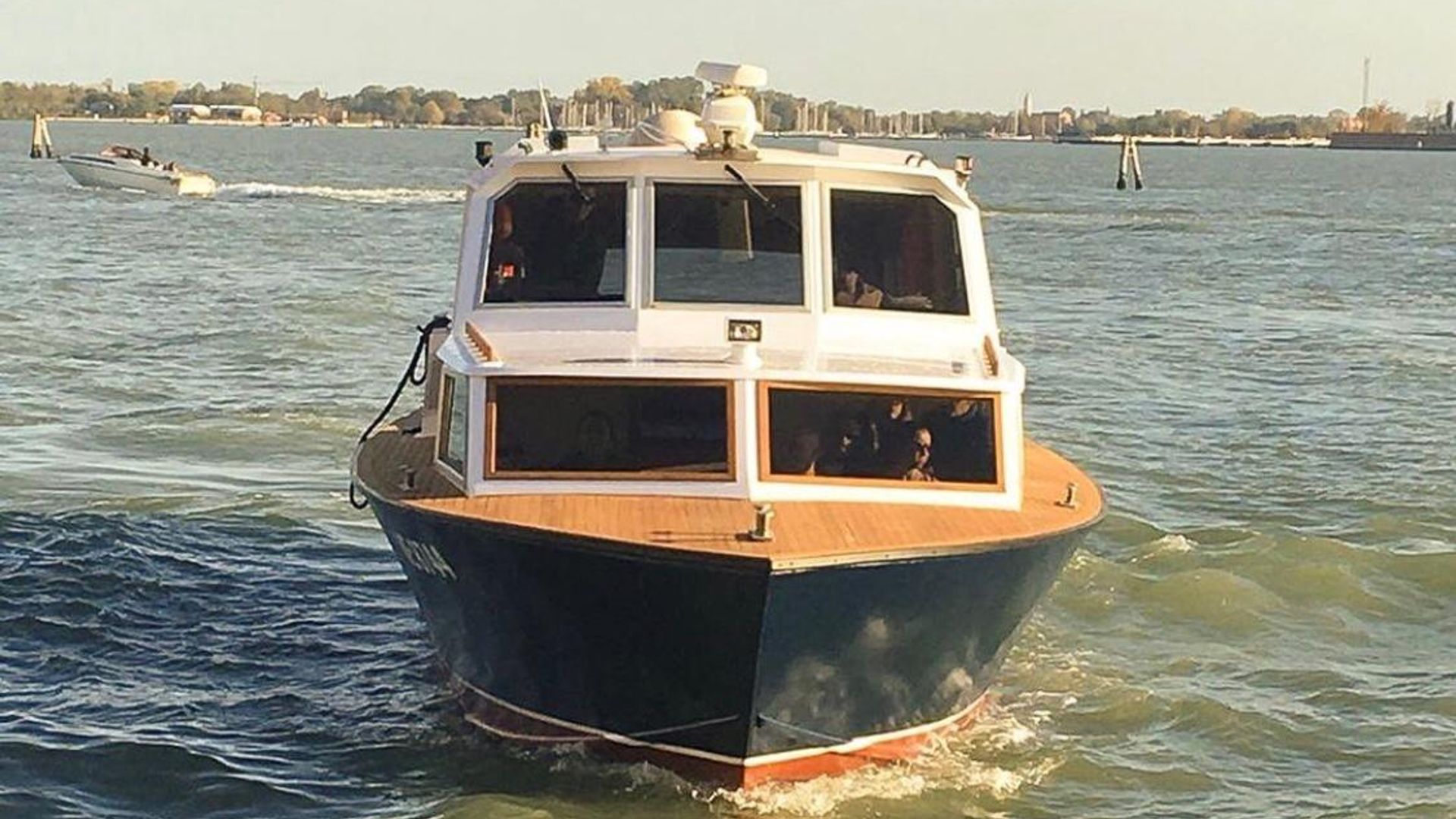 6 hours Lagoon tour: Murano, Burano and Torcello