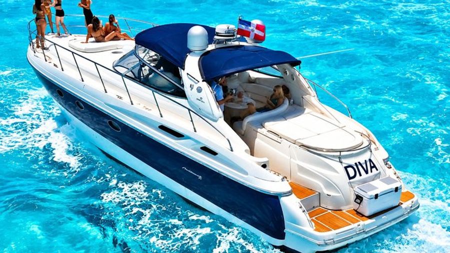 DIVA 60ft Elite Italian Yacht Experience in Cancun