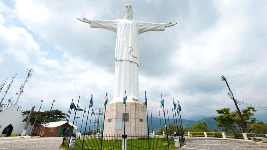 Cristo Rey, Tertulia Museum, & Downtown Cali City Tour