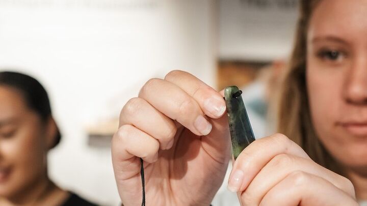30-Minute Jade (Pounamu) Carving Workshop Tour, Rotorua