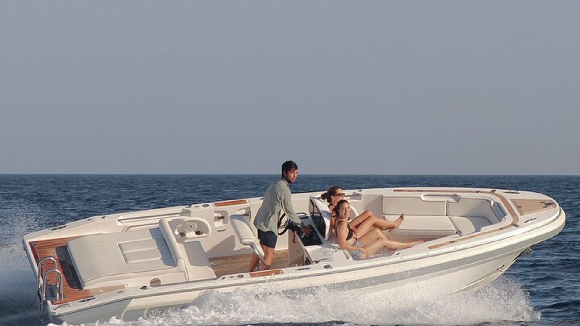 Barcelona Private Speedboat Experience With Cava Included