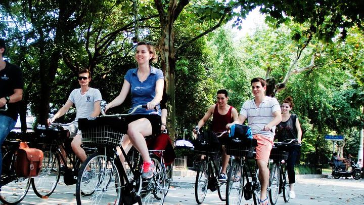 Half-Day Morning Bike Tour of Shanghai Old Town