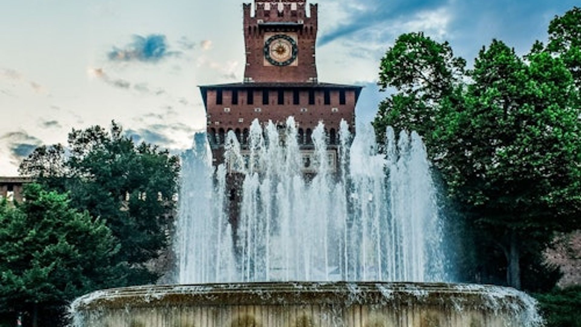 Castello Sforzesco: Guided Tour + Pietà Rondanini
