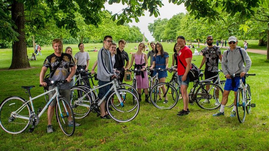 London Landmarks Half-Day Afternoon Small-Group Bike Tour