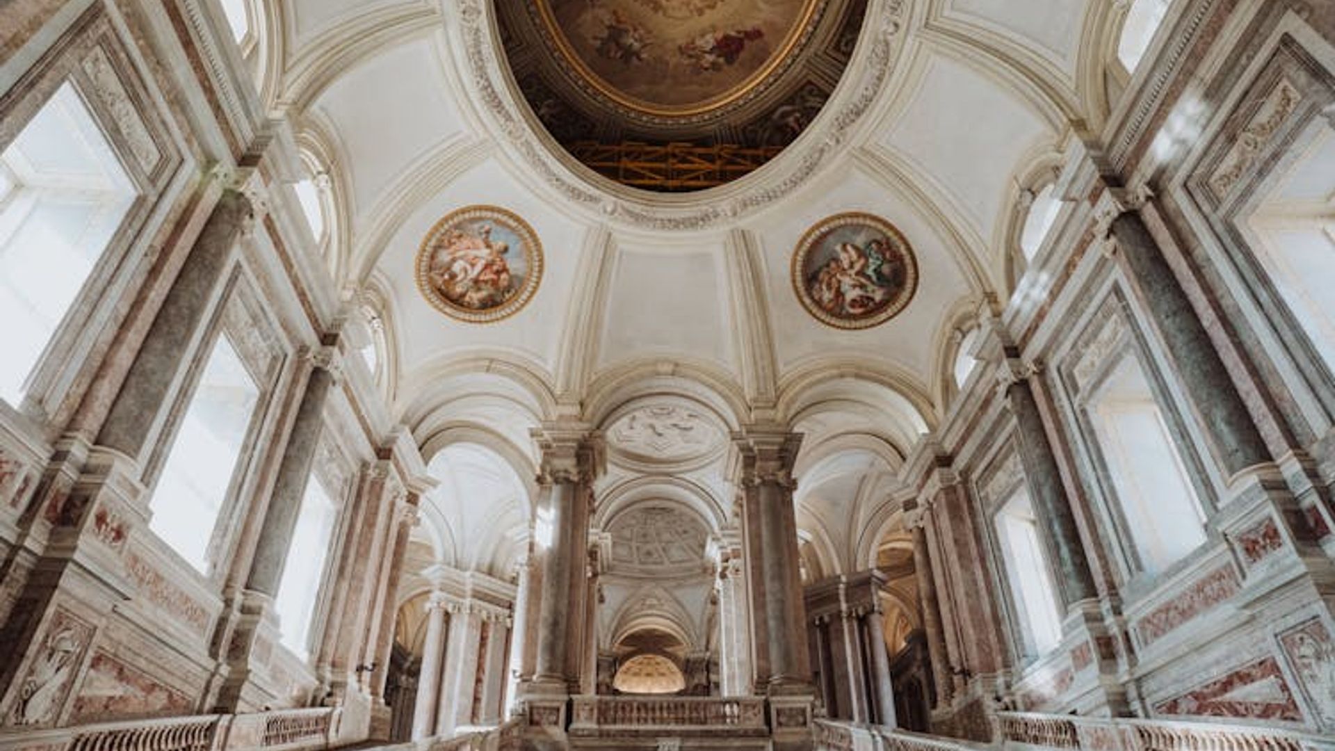 2-Hour Small Group Tour of Caserta Royal Palace