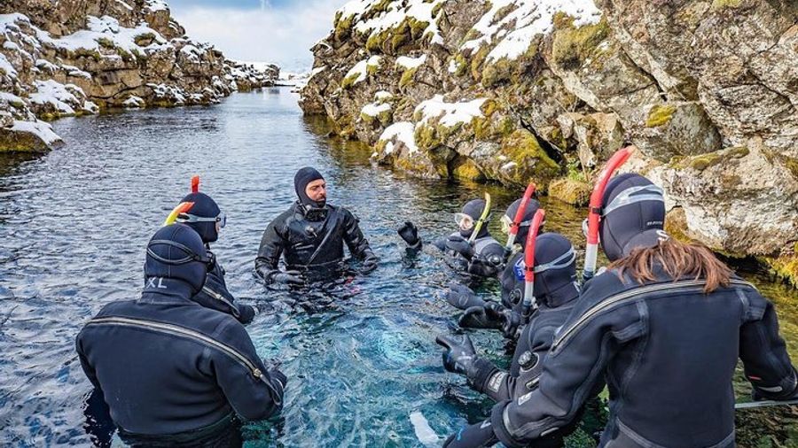 Silfra: Snorkeling Between Tectonic Plates - Meet on Location