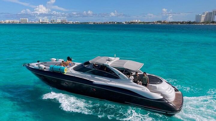 Cancun Private Sunseeker Yacht Charter