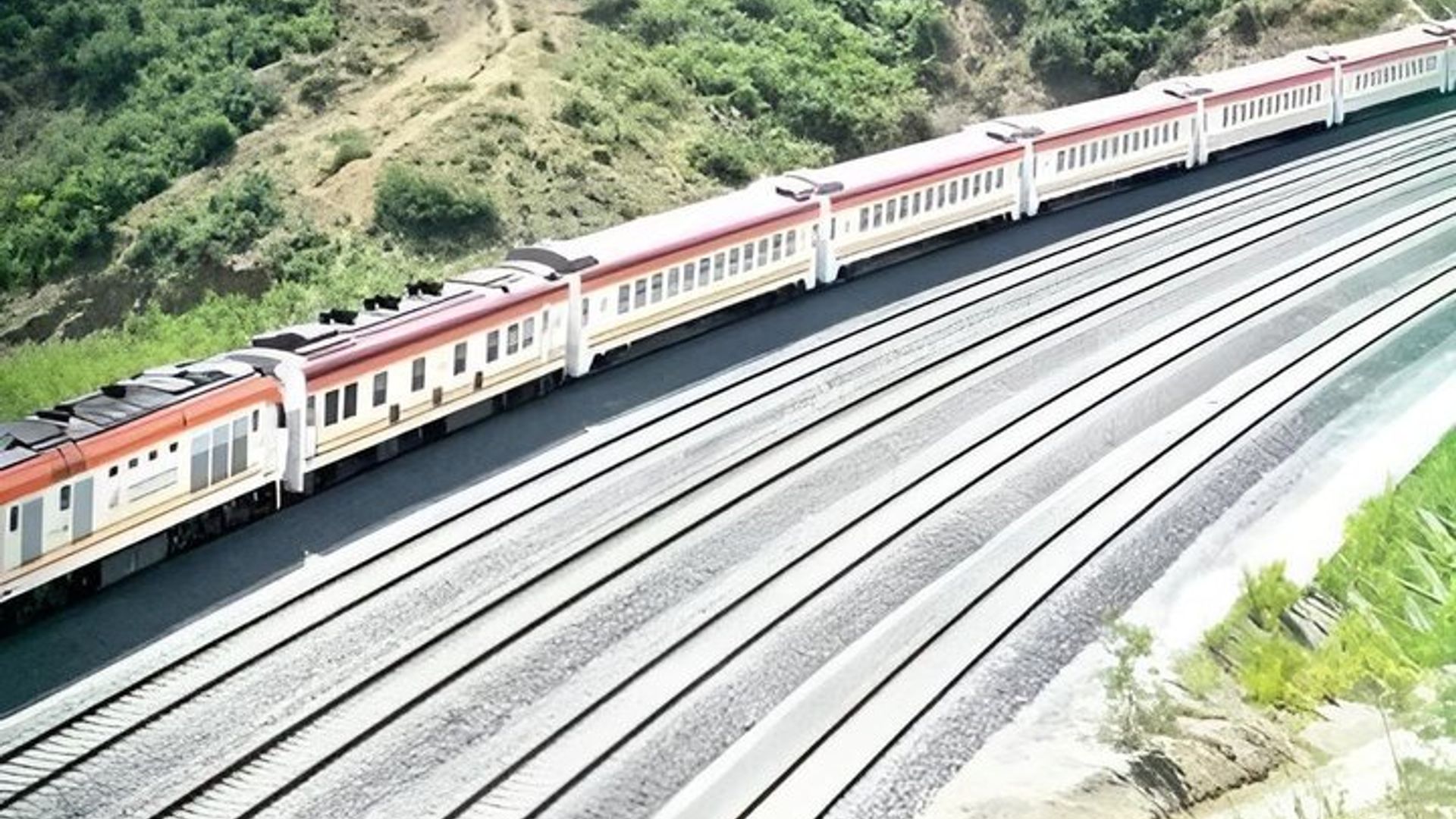 3-Day Train Tour from Mombasa to Taita Hills Wildlife Sanctuary.