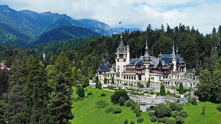 Transylvania Private Tour to Bran Castle, Peles Castle, and Brasov