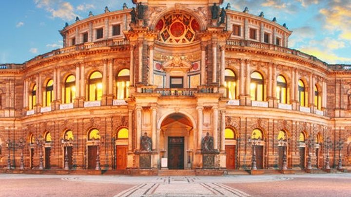 Semperoper & Dresden Old Town: German Guided Tour