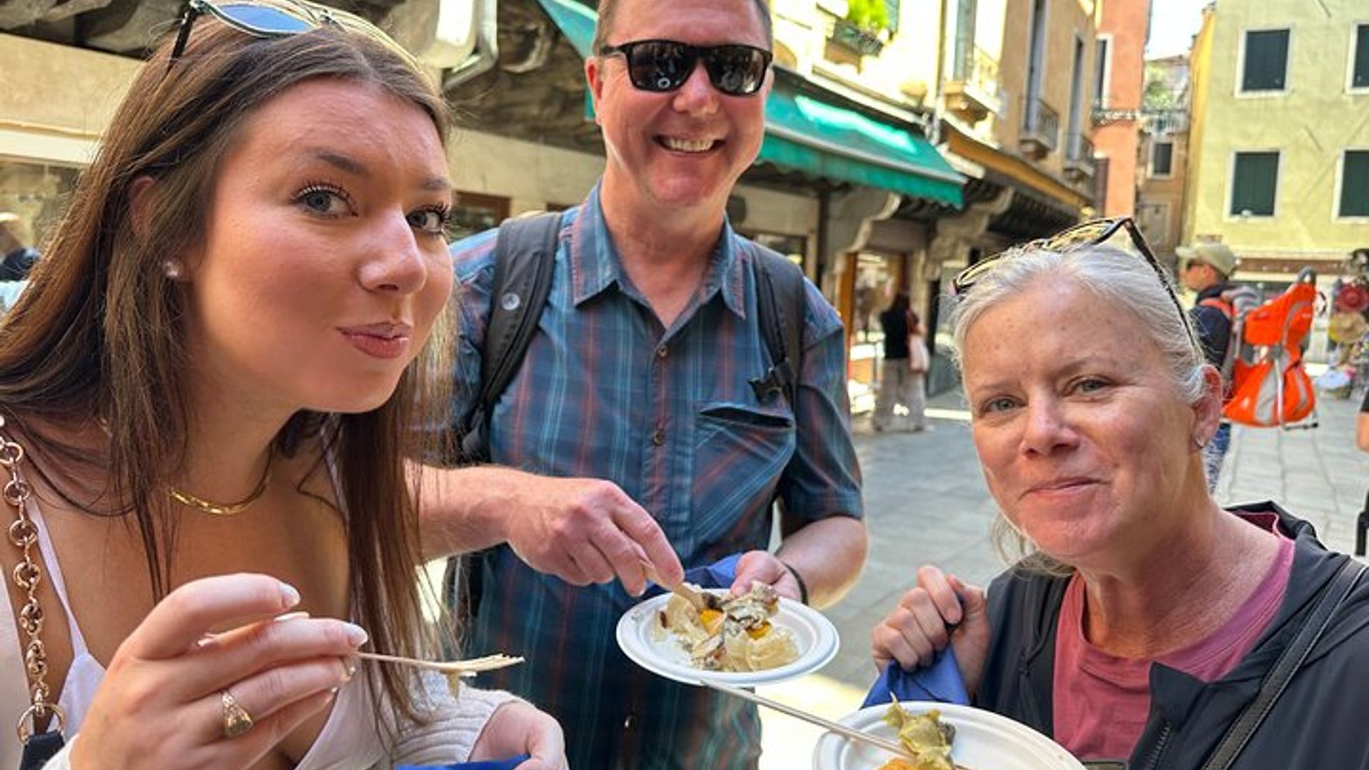 Rialto Market Food and Wine Tasting Guided Tour in Venice