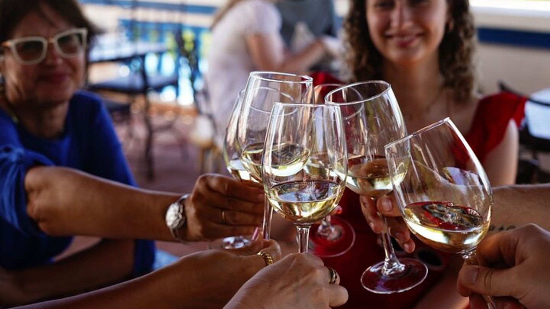 Albufeira Wine Tasting: Boutique Winery Tour & Historic Silves