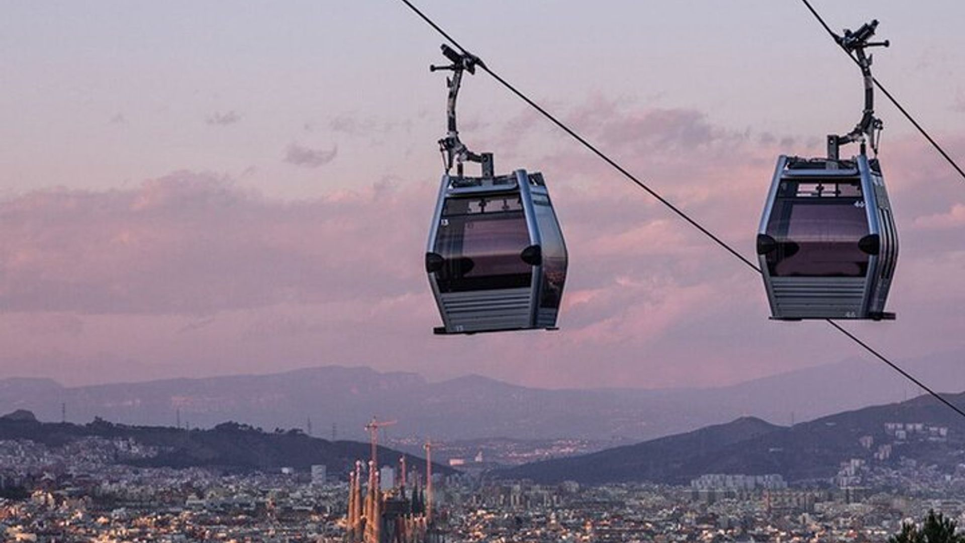 Barcelona: Montjuic Cable Car Ticket and Audio Tour on Your Phone